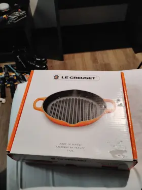 Ls2020-2567 Le Creuset Signature Cast Iron 9.75 Inch Round Deep Grill Pan Cerise - New