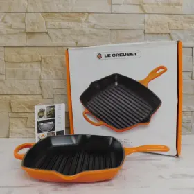 Ls2021-262 Le Creuset Signature Cast Iron 10.25 Inch Square Skillet Grill Flame New