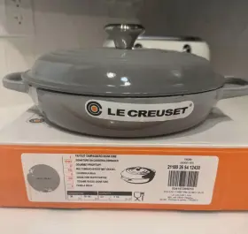 Ls2532-3016mass Le Creuset New Signature Braiser 2.25 Quart Mist Gray Discontinued Nib