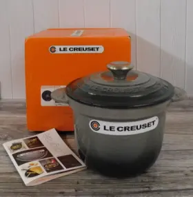 Le Creuset Ls4101s-187fss Cast Iron 2.25 Quart Rice Pot With Stoneware Insert Oyster - New