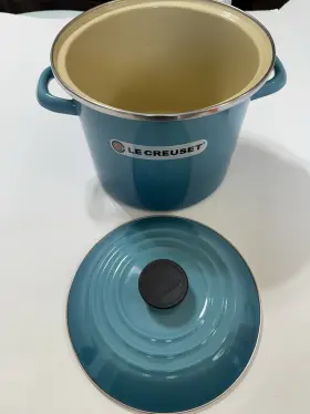 N5100-2217 Le Creuset Enamel On Steel 8 Quart Stockpot In Caribbean Blue