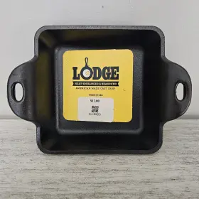 Lodge 075536800905 Heat-enhanced And Seasoned American Made Cast Iron 4.5 Inch Sq Mini Server 10 Oz