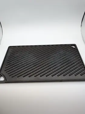 1760836 Lodge Seasoned Cast Iron Double Sided Grill/griddle