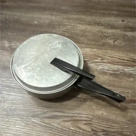 Mirro 263-50 1 Quart Aluminum Saucepan With Lid Silver Black Handle M-1263-50 Usa
