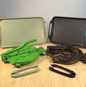 Nw-comal-001 Neware 4-piece Non-stick Comal Set With Tortilla Press And Tongs Green/black