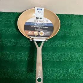 Cw80024 Ninja Foodi Extended Life Premium Ceramic 9 1/2-inch Fry Pan Dark Gray