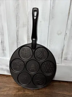 5625 Nordic Ware 011172019158 Usa Honey Bee Hive Honeycomb Mini Pancake Pan Skillet