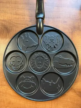 Nordic Ware 011172019806 Zoo Friends Pancake Griddle Pan Skillet Animals Silver Dollar Mini