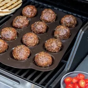 Nordic Ware 011172365163 Meatball Grilling Pan