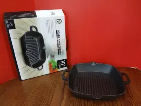 Pacific Coast Trail 849808006216 Double Handle Griller 10 Inch Cast Iron New Fast S/h