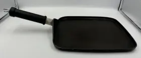 2380 Pampered Chef Vintage 11 Inch Square Griddle #2380