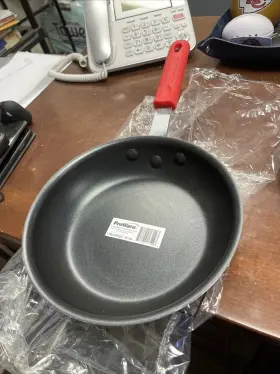16129 Proware Brand New 8 Inch Aluminum Non-stick Fry Pan Quantum With Sleeve Free Shipping