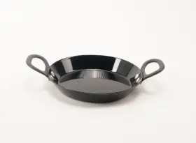 26440 R Sle Rosle Iron Serving Pan With Cast Enameled Handles Black