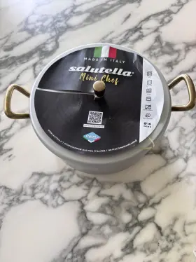 32620 Salutella Mini Chef Stock Pot Black /gold 6.5 Inch 16cm Wide Pan With Lid -italy New