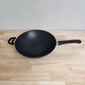Ema-ku-53303200 Scanpan Classic Non-stick Professional Wok 12.5 Inch Inches Black Made In Denmark