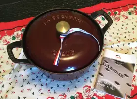 1023187 Staub Vintage Round La Coquette Grenadine 2.45 L 3.5kg