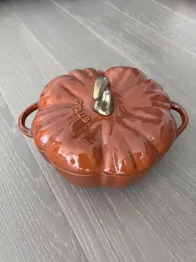 1024000 Staub Cast Iron 3.5- Quart Pumpkin Cocotte With Stainless Steel Knob