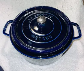 1102606 Staub 5.5 Quart Round Cocotte In Sapphire Blue Used Once Perfect Condition