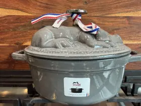 40500-176 Staub Piggy Cocotte Gray 17cm 1l Cast Iron 2.28kg Made In France New