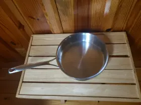 Qqq15c Sur La Table Stainless Steel 2 Quart Sauce Pan/pot No Lid 10 Inch Diameter 2.75 Deep