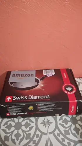 6426c Swiss Diamond Nonstick Fry Pan With Lid 9.5 Inch New