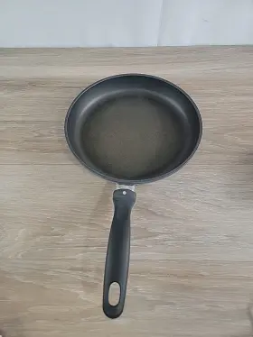 6428 Swiss Diamond 10 Inch Fry Pan Non Stick Oven Stovetop Ready