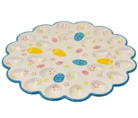 K69969 Temptations Temp-tations Seasonal 13 Inch 24-count Figural Egg Tray Hunt