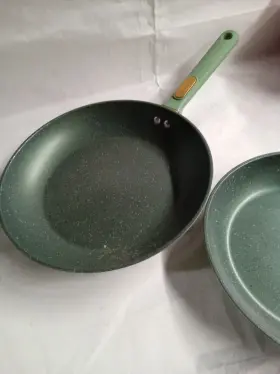 Thyme & Table 840179231276 And Non-stick 10 Inch Fry Pan With Stainless Steel Base Green 8