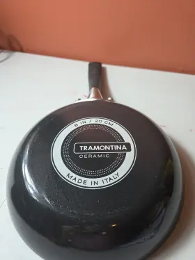 018ds Tramontina 80110/018ds Frying Pan 8 Inch Dia Ceramic Nonstick Metallic Black