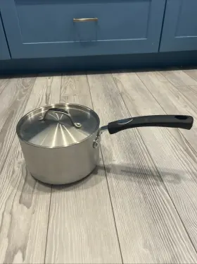 80133 Tramontina 80133/107 3 Quart 28l Sauce Pan With Lid Nice Condition