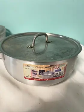 9999-7 Uniware Unaware Aluminum Kitchen Pot With Lid 5 Quart Silver