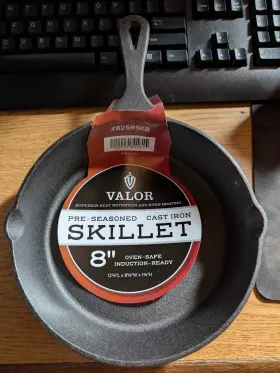 825rsk8 Valor Cast Iron Skillet Frying Pan 8 Inch