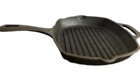 Victoria 793842521368 10-inch Cast-iron Grill Pan Square Preseasoned With Non-gm