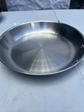 4015-1012s Viking Professional 5-ply Stainless Steel 12-inch Fry Pan Pre Owned Use A Few T