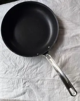 Viking 840595104284 Culinary Hard Anodized Nonstick Fry Pan 10 Inch Used