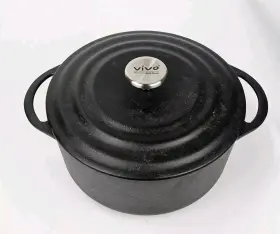 Cw0463 Villeroy & Boch Vivo And Group Black Cast Iron Casserole Dutch Pot 4.5 Quart 4.2 Liters