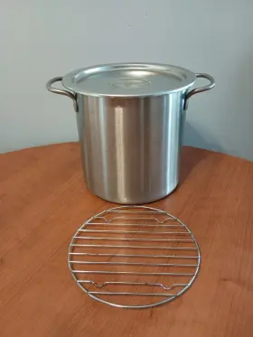78560 Vollrath 8 Quart Stainless Steel Stock Pot With Lid And Rack Made In Usa 9 Inch X 8.5