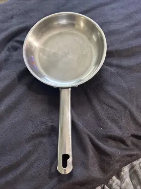 022007 Wolfgang Puck Pucks 8.25 Inch Cafe Collection 18/10 Stainless Steel Skillet/saute Pan