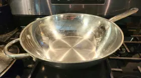 052004 Wolfgang Puck Cafe Collection Stainless Steel 13 Inch Stir Fry Pan Wok With Lid