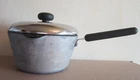 Circulon 2.5 Quart 2.4 Anodized Non-stick Sauce Pan W/lid Pat.# 4768427 Used. Price: $9.99.