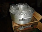 Braunfels Restaurant Style Aluminum Pan & Basket Set Model #10501230 New. Price: $35.00.