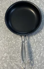 Cuisinart 622-20 Chef's Classic 8-INCH Open Skillet Nonstick-hard-anodized Used. Price: $24.99.