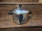 Farberware Classic 4QT Covered Saucepot Used. Price: $32.52.