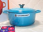 Le Creuset Cast Iron Signature Round Dutch Oven 24CM 4.5QT Teal Caribbean Blue New. Price: $368.00.