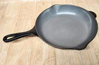 Creuset Classic Enamel Cast Iron Frying / Skillet Pan - 23CM Black Used. Price: $39.99.