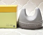 Le Creuset Stoneware Lid Stand Nutmeg Earth Pot Holder Kitchen Nib. Price: $86.60.