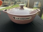 Authentic Le Creuset Marmite Cast Iron Soup Pot 24CM 9.5 Rose Pink Nib 3.5QT New. Price: $369.00.