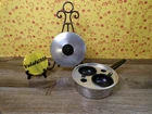Wear-ever #38142 Vintage Qt Aluminum Egg Poacher Complete 5PC Set Used. Price: $21.99.