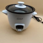 Dash Mini Rice Cooker Black 2 Cup Compact One-touch Keep Warm Used. Price: $11.00.