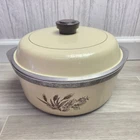 Vintage Range Craft 5 Qt Dutch Oven Pot Cream/gold Wheat Pattern Retro Decor Used. Price: $25.00.